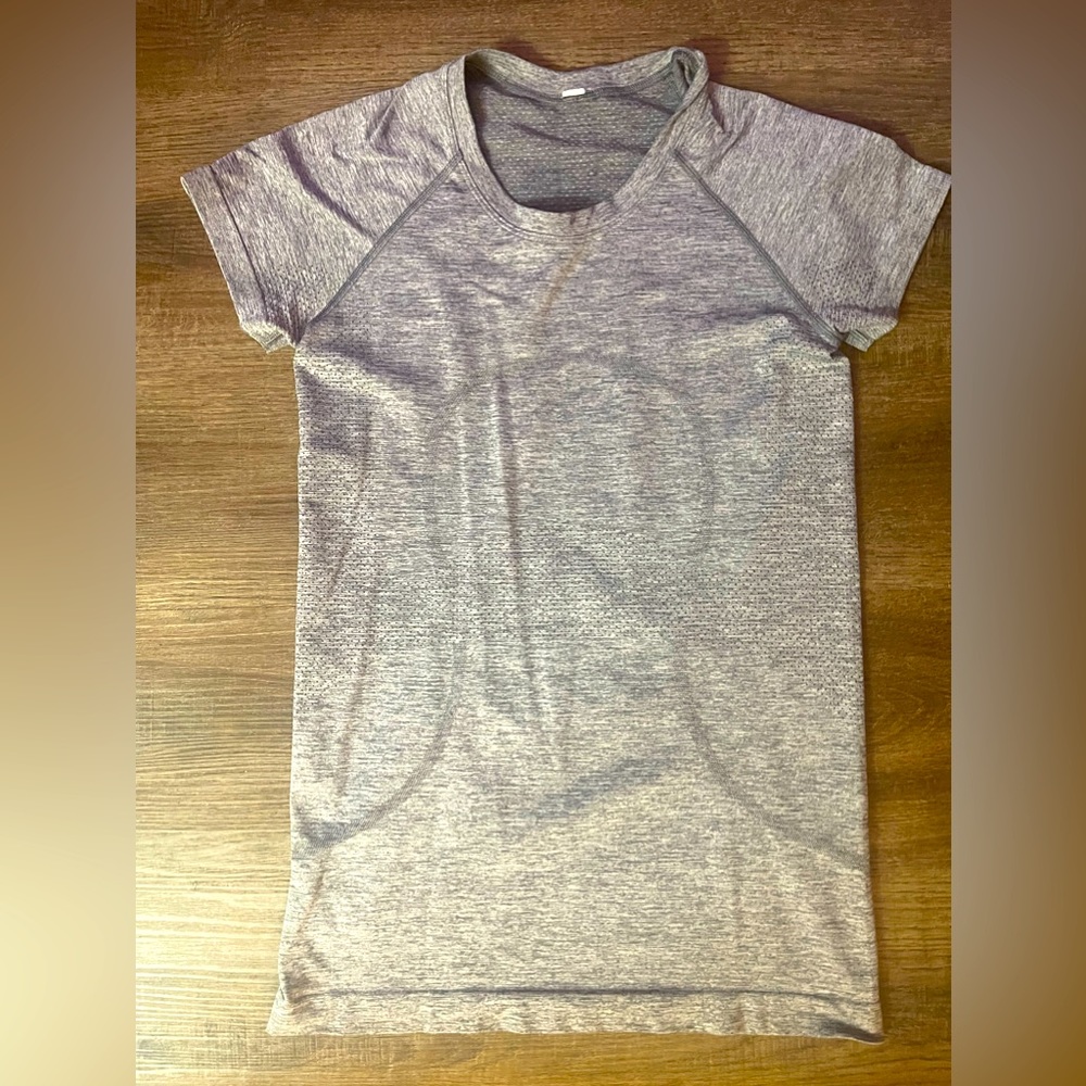 Lululemon swiftly tech short sleeve